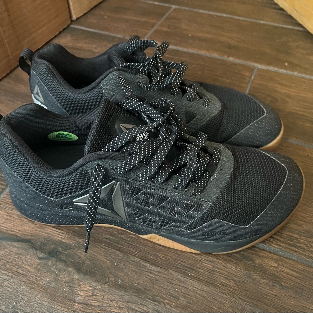 Men’s Reebok Nano size 10 black/gum